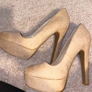 Beige Heels 5’ toe in